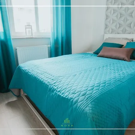 公寓 Apartament Nova*****